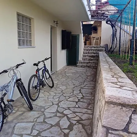 Apartment Katafygio Vytinas