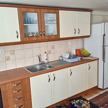 Katafygio Vytinas Apartment